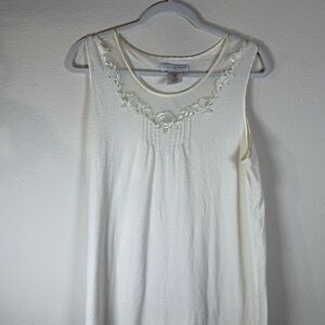 Elegant Lace Evening Nightgown Cotton Long Floral details Large VINTAGE